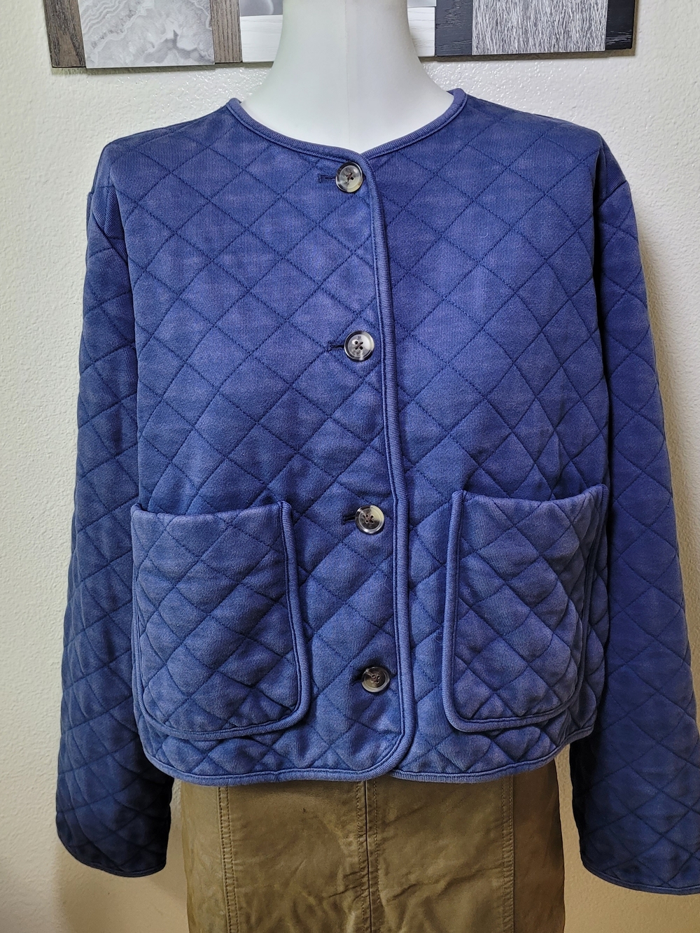 Banana Republic Quilted Bomber Jacket with Patch Pockets - Picture 4 of 11